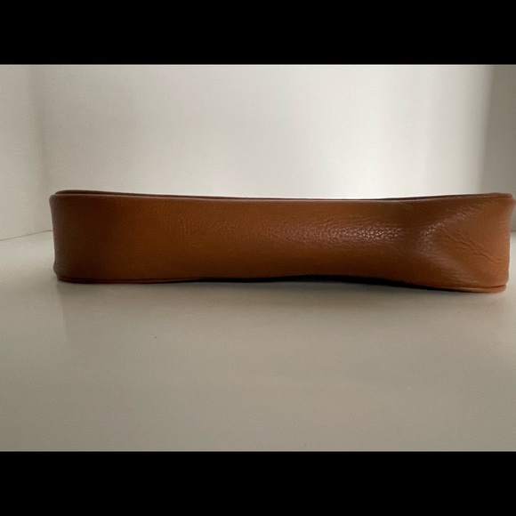 Michael Kors Gold Chain Leather Shoulder Bag - Picture 8 of 9